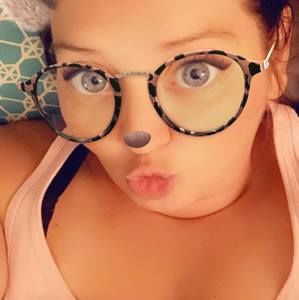 Meet your Posher, Nikki